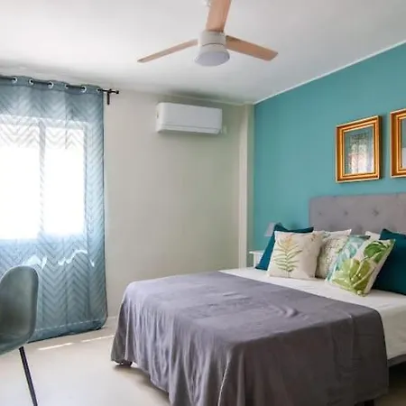 Precioso Y Tranquilo Apartamento En * セビリア